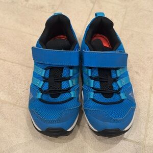 Adidas kids shoes size: 11
